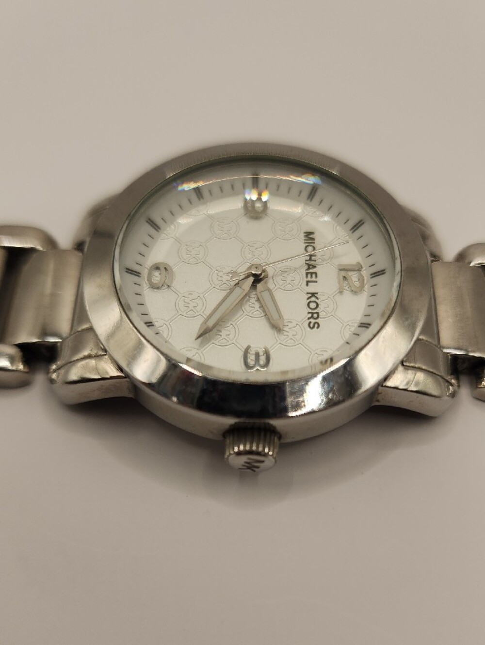 Michael Kors Silver Women's Stainless Steel Bracelet Watch with White Dial - Picture 5 of 5